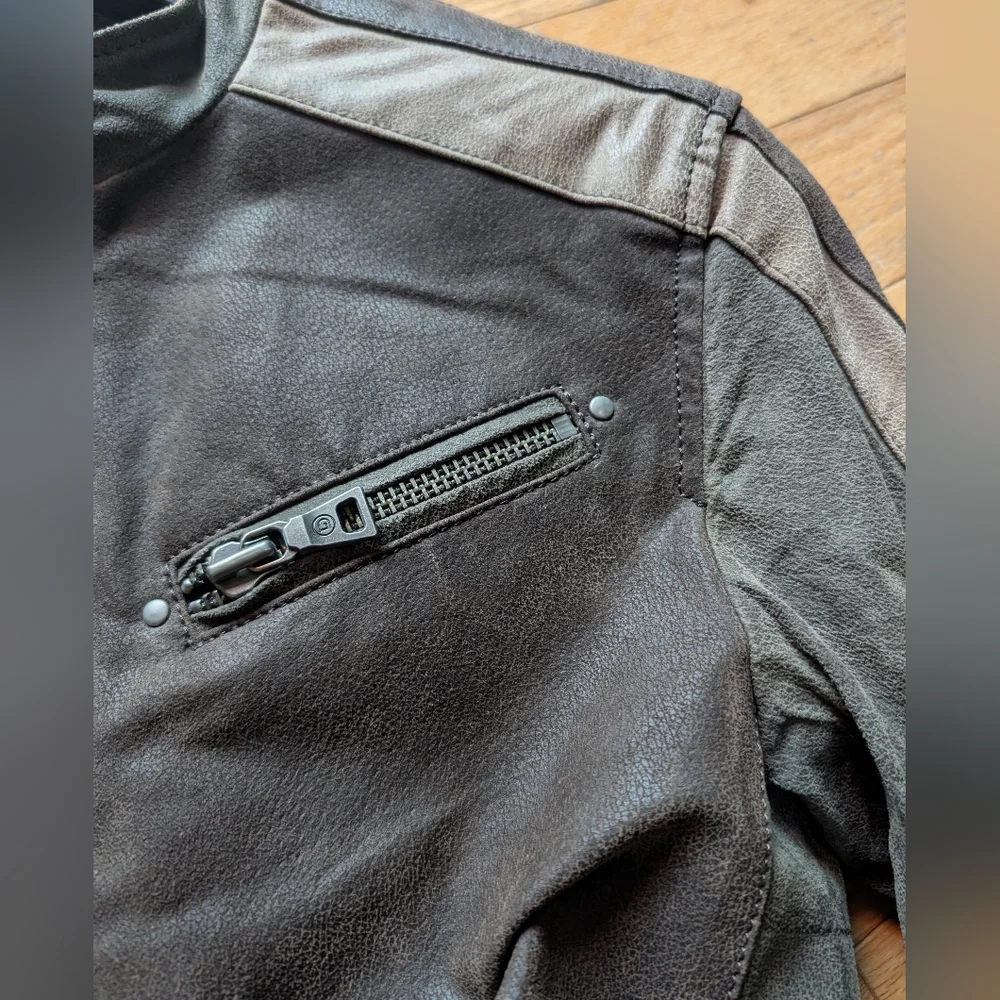 Danier Men's Dark Brown and Tan Leather Jacket - Picture 4 of 4
